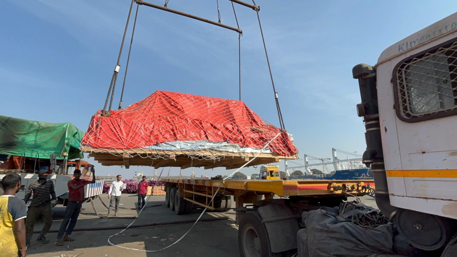 WhatsApp Image 2025-02-04 at 15.49.07