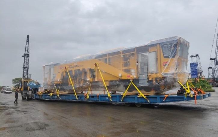 WhatsApp Image 2025-12-10 at 11.09.00 (1)